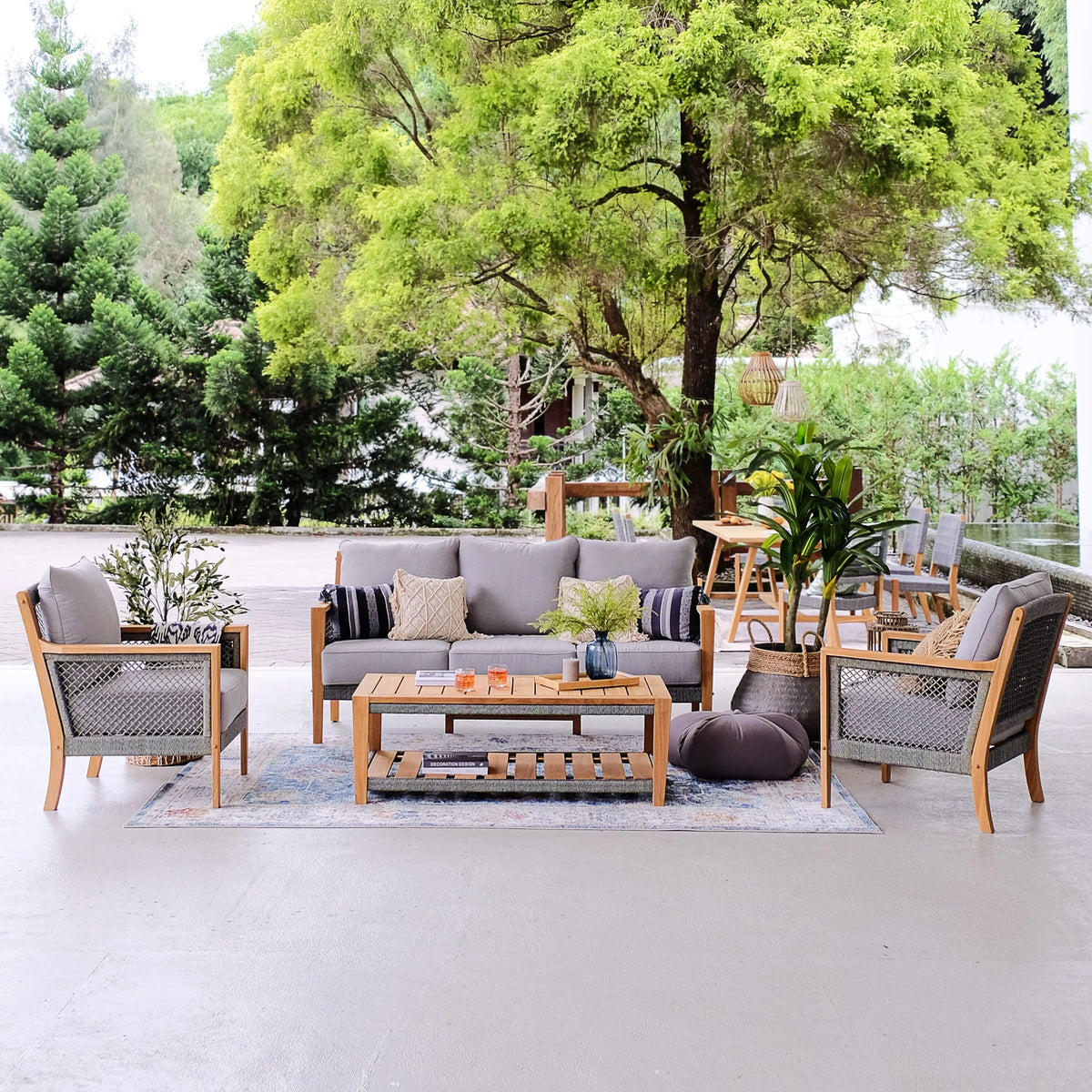 Top-quality Cambridge Casual Nassau Teak Patio Coffee Table